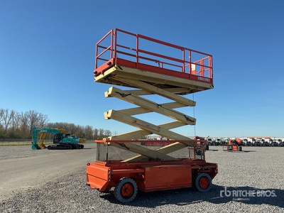 2008 Holland Lift Q135EL18 Electric Scissor Lift