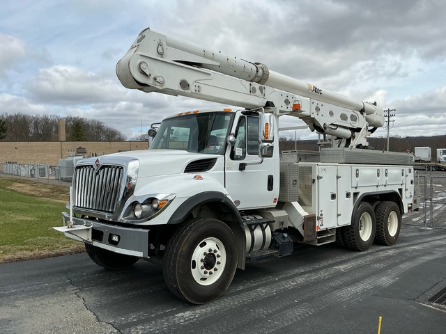 2018 Altec AA55E 56 ft on 2018 International 7500 6x4 Bucket Truck