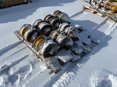 Quantity of (7) Rollers - Fits 963C, 963D, D6R, D6T, D6T LGP, D6T XL