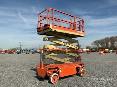 2008 Holland Lift X105EL16 Electric Scissor Lift