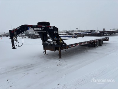 2019 Diamond C FMAX210 30 ft T/A Gooseneck Equipment Trailer