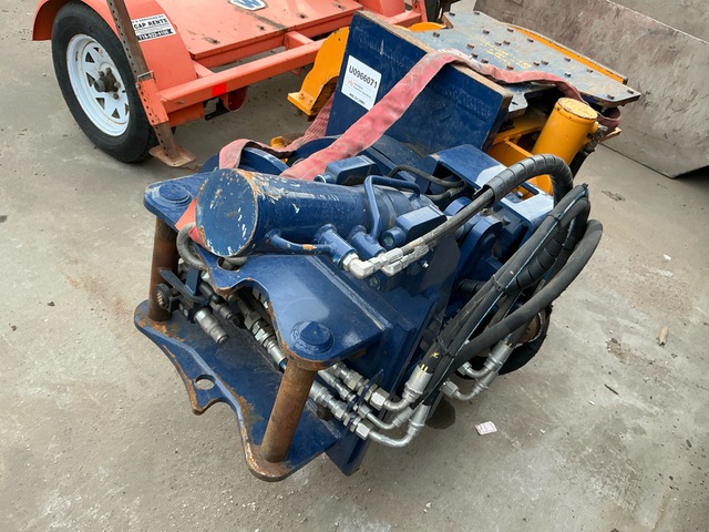 2024 Movax SP-40 Side Grip Vibratory Pile Driver Attachment - Fits Excavators 2024 Movax SP-40 Side Grip Vibratory Pile Driver Attachment - Fits Excavators