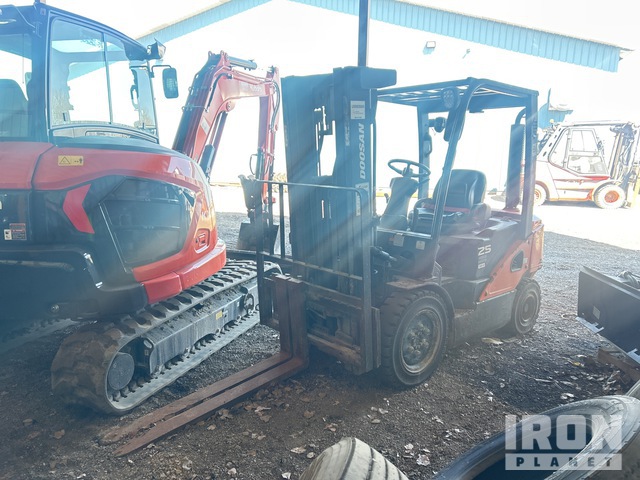 2017 Doosan D25S7 4600 lb Cushion Tire Forklift (Inoperable)