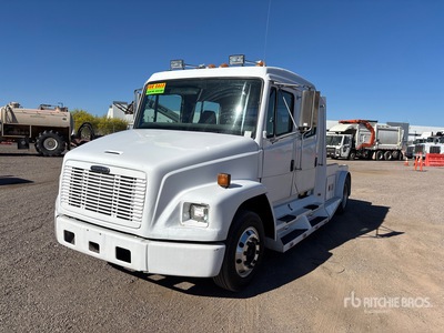 2000 Freightliner FL50 4x2 Versatile Hauler Truck