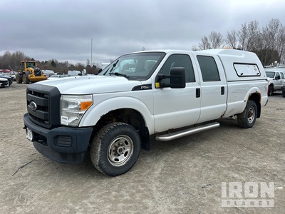 2015 Ford F-250 XL 4x4 Crew Cab Pickup
