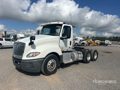 2018 International LT625 6x4 3-Achs Sattelzugmaschine