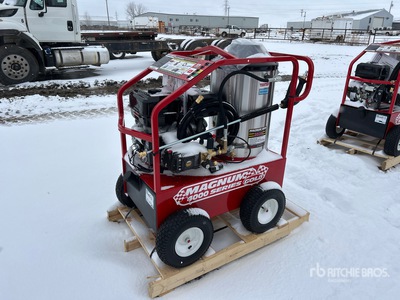 Easy-Kleen Magnum Gold Pressure Washer (Unused)