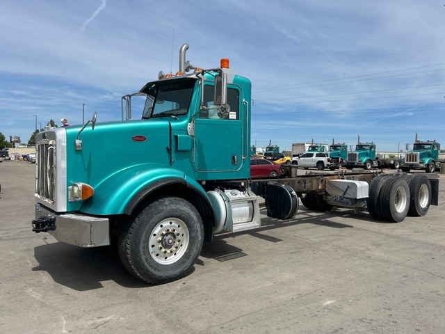 2015 Peterbilt 365 6x4 Cab and Chassis