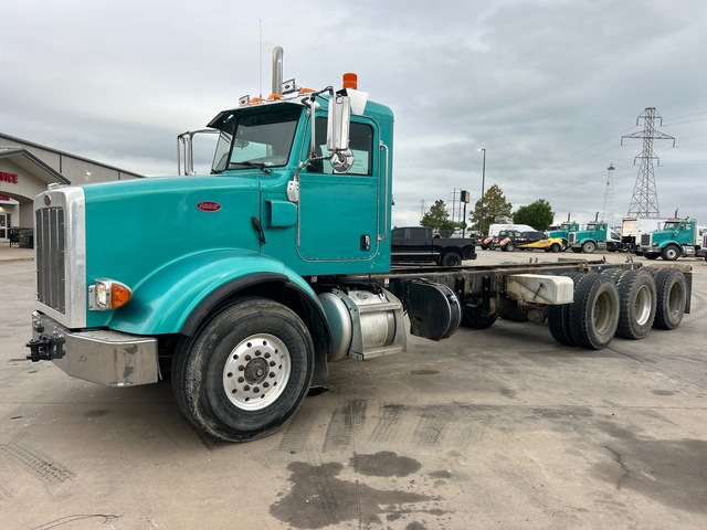 2015 Peterbilt 365 8x6 Cab and Chassis
