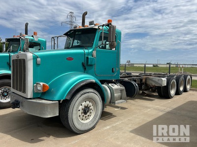 2015 Peterbilt 365 8x6 الكابينة والهيكل