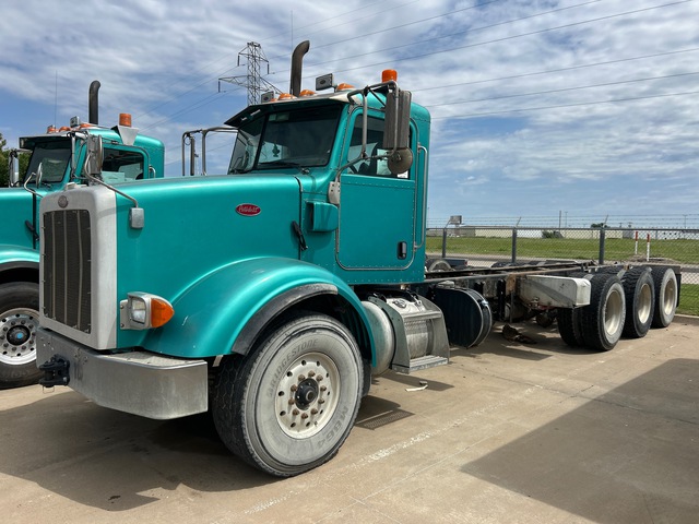 2015 Peterbilt 365 8x6 Cab and Chassis