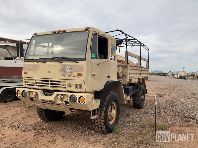 2003 Stewart & Stevenson M1078A1 LMTV 4x4 Cargo Truck