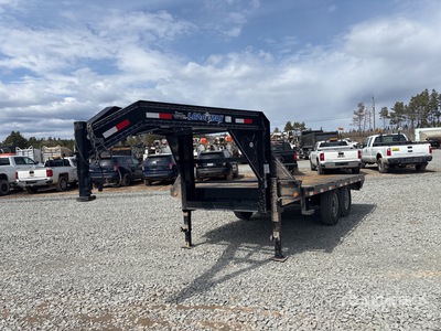 2013 Load Trail 18 ft T/A Gooseneck Equipment Trailer