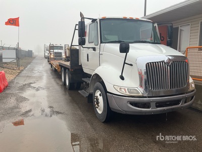 2009 International 8600 Trans star 6x4 Sleeper Flatbed Truck
