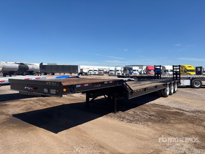 2013 Viking VFD46R16F40T 40 ft Tri/A Step Deck Trailer