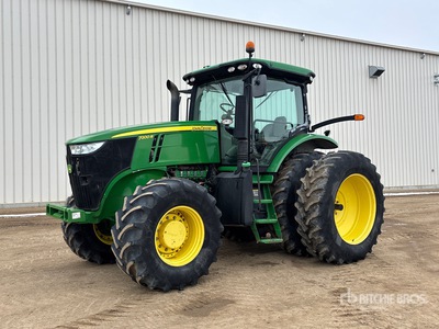 2013 John Deere 7200R 4WD Tractor
