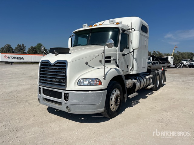 2015 Mack CXU613 6x4 T/A Sleeper Truck Tractor