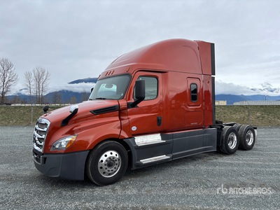 2020 Freightliner Cascadia 126 6x4 T/A Sleeper Truck Tractor