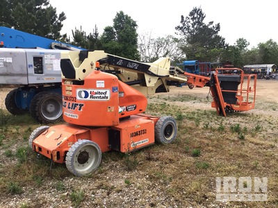 2015 JLG E400AJPN 2WD Electric Articulating Boom Lift (Inoperable)