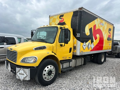 2012 Freightliner M2 106 4x2 Furgonetka