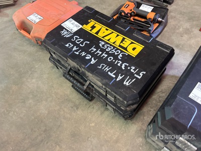 Quantity of (2) Dewalt D25603 Martillo giratorio