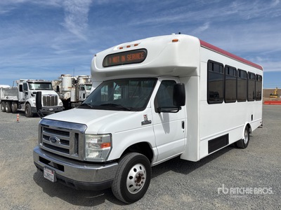 2014 Ford E-450 Shuttle Car