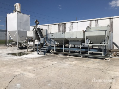 Concrete Plant including 6 concrete trailers Planta dosificadora de hormigon