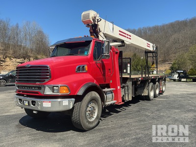 2004 National 800D Straight Boom on 2004 Sterling L-Line 8x4 Boom Truck
