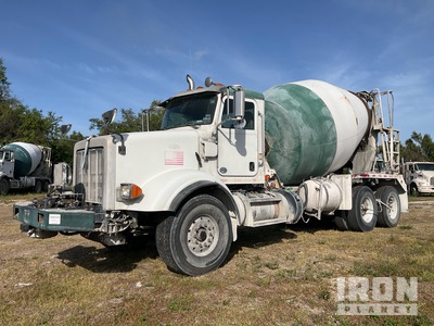 2015 Peterbilt 365 6x4 Mixer Truck