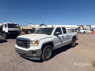 2015 GMC Sierra 1500 4x2 Crew Cab Pickup