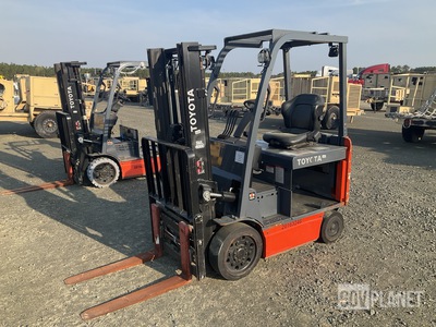 Toyota 8FBCU20 Electric Forklift