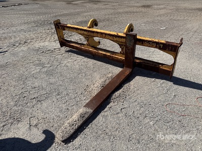 60 in Wheel Loader Forks - Fits John Deere 624K