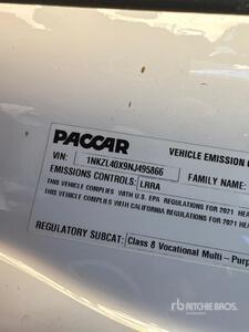 2022 Kenworth T880 6x4 Camion porteur à faux-cadre basculant