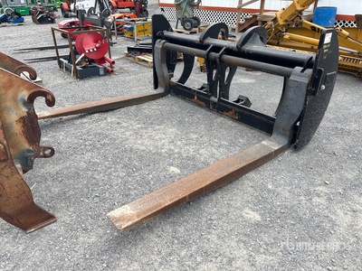 Cat 96 in Wheel Loader Forks