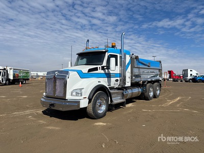 2020 Kenworth T880 6x4 Sleeper T/A Dump Truck