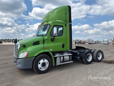 2015 Freightliner Cascadia 113 T/A Dagcabine Trekker