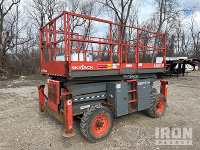2018 Skyjack SJ8831 RT 4x4 Diesel Scissor Lift