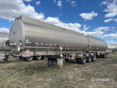 2006 Advance 8454 gal Tri/A Super B-Train Lead Tanker Trailer
