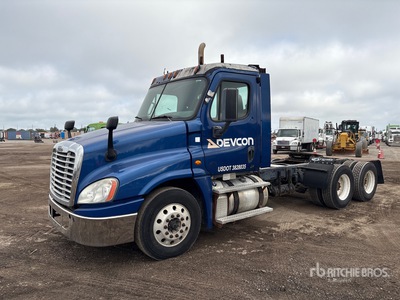 2015 Freightliner Cascadia 125 6x4 T/A Dagcabine Trekker (Inoperable)