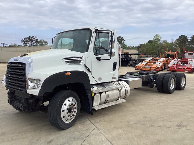2020 Freightliner 114SD 6x4 Cab and Chassis