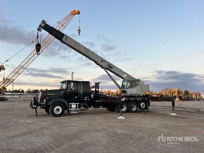 National 1800 Straight Boom on 2007 Western Star 4900 8x4 Sleeper Boom Truck