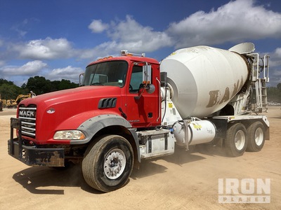2017 Mack GU813 6x4 T/A Mixer Truck