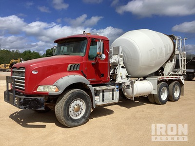 2015 Mack GU813 6x4 Mixer Truck