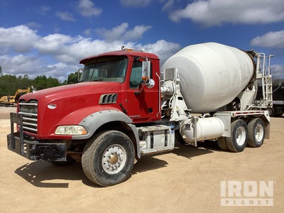 2015 Mack GU813 6x4 Mixer Truck