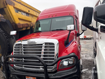 2016 Freightliner Cascadia 125 6x4 T/A Sleeper Truck Tractor