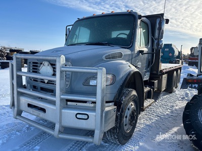 2016 Freightliner M2 106 6x4 Camion à Plateau