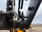 Hydraulics with Auxiliary Hydraulic Plumbing