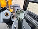 Control Station with Auxiliary Hydraulic Control