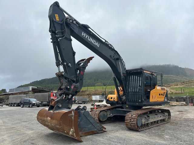 2025 Hyundai HX220LT3 Tracked Excavator