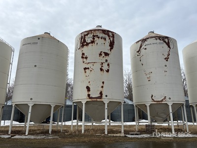 Grain Max GM4000C +/- 4000 bu Hopper Getreidebehälter